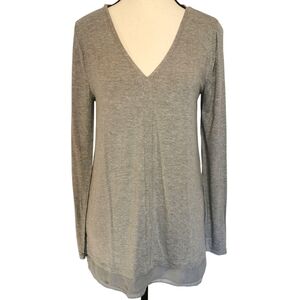 White House Black Market Grey Long Sleeve V-Neck Tee Metallic Trim - Sz S